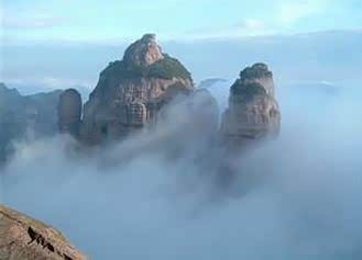 驾北京现代西安出发丝路精华自驾游路线广告