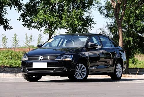 谁是中级车霸主? 新轩逸pk新速腾