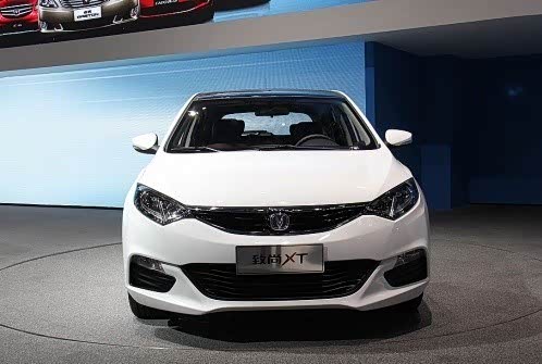 动感时尚小清新 长安致尚xt实拍