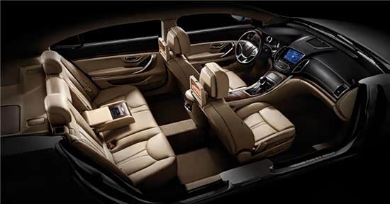 出色"内涵" 荣威950缔造舒适驾乘空间