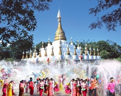 芒市傣族人口_芒市傣族古镇图片