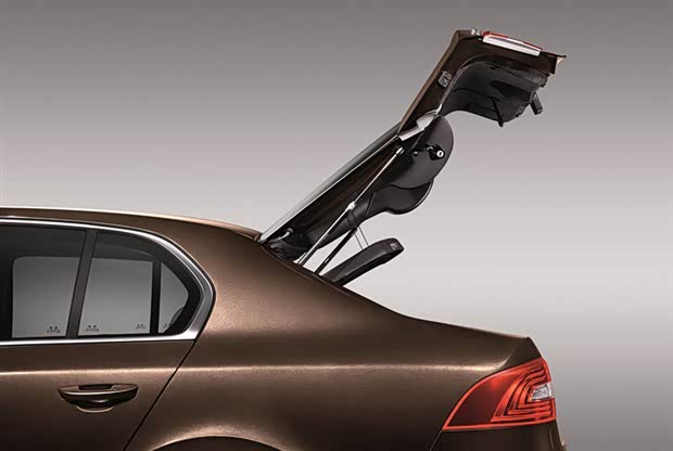 【图】周口锐达 斯柯达速派温情相伴感恩节