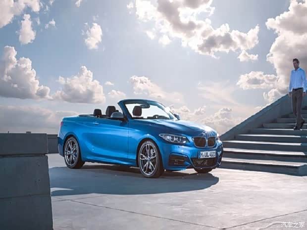 新bmw2系敞篷220i m即将到店欢迎预订!