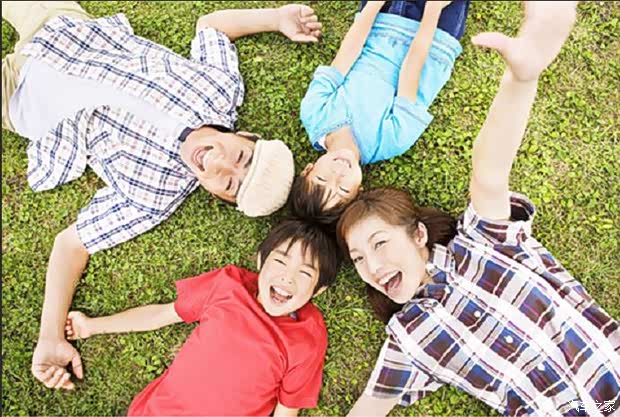 周末一家人去野餐 620x0_1_q87_20150424164659327.jpg