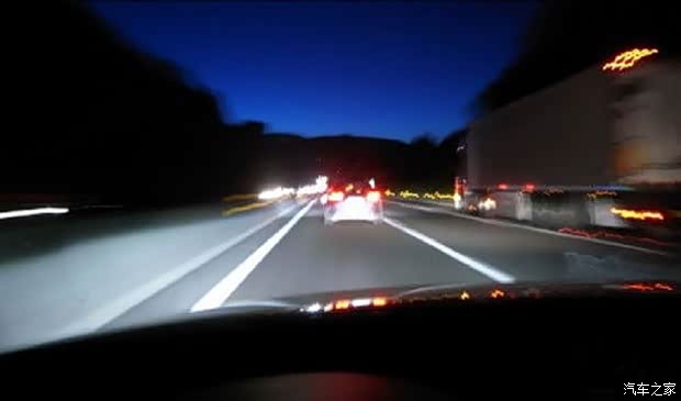 晚上车多的句子 620x0_1_q87_20150520153317182.jpg