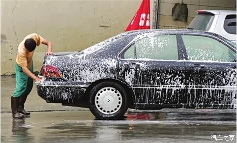 如何自己洗车出泡沫 620x0_1_q87_20150725134131436.jpg