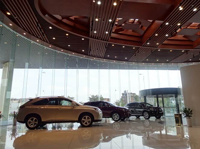 新车展示区