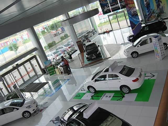 新车展示区